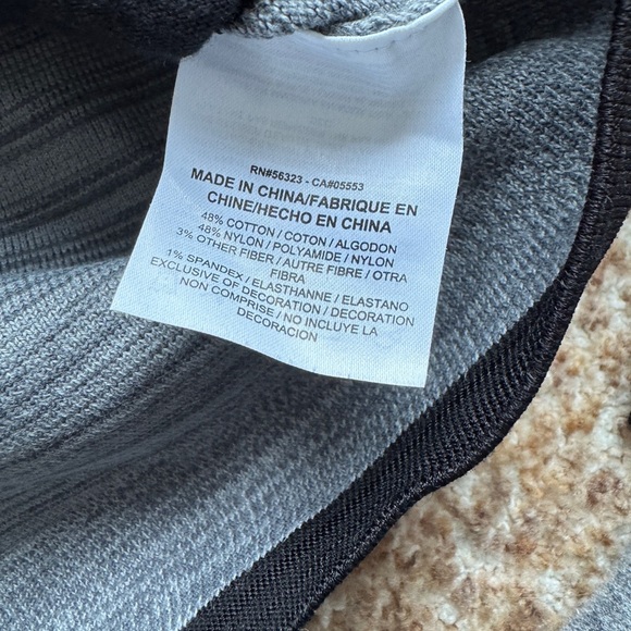 Nike Women’s Sportswear Full-Zip Tech Rare Hoodie small gray - Picture 3 of 5